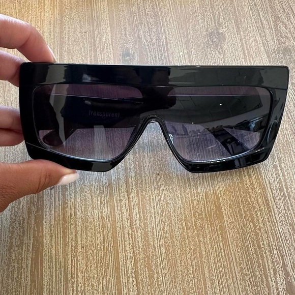 transparent Accessories - Transparent Women’s Black Sunglasses